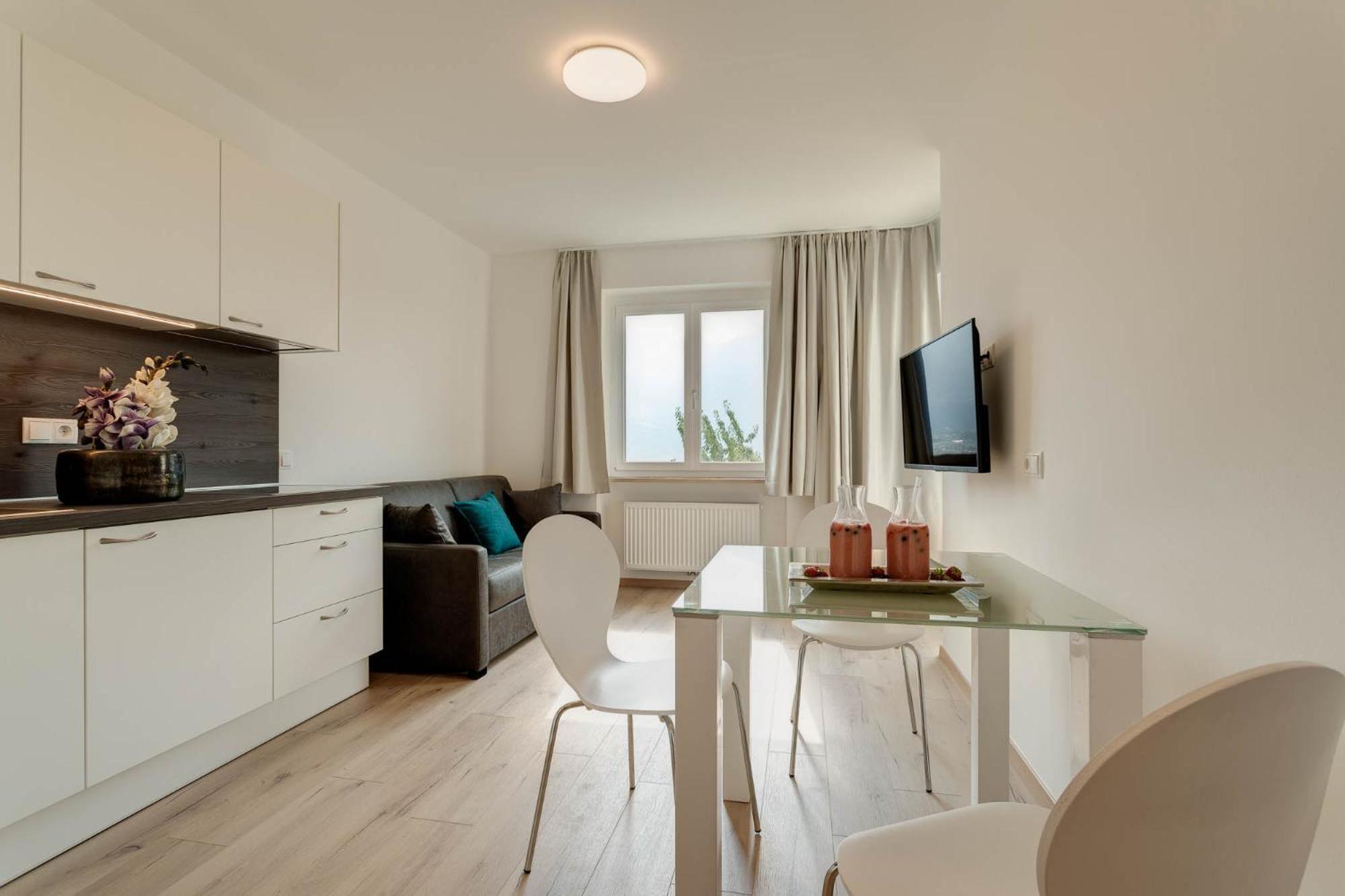 Meranoview Apartments Марленго Екстериор снимка